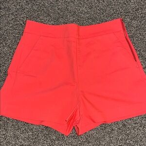 Lilly Pulitzer Women's Shorts 12